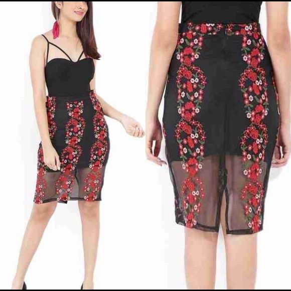 Forever 21 Floral Embroidered Midi Skirt Size S - Picture 1 of 7